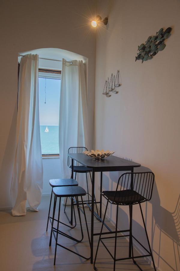 モルフェッタCasa Sant Orsola La Finestra Sul Mareアパートメント エクステリア 写真