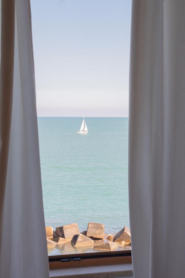 モルフェッタCasa Sant Orsola La Finestra Sul Mareアパートメント エクステリア 写真